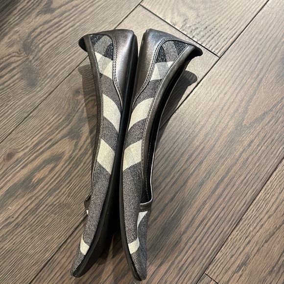 Burberry check flats in dark Nickel - Picture 2 of 7